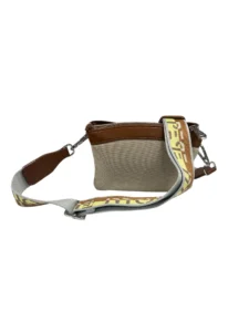 251183-sand-tan-detalle Bolso bandolera pequeño 251183 Pepe Moll