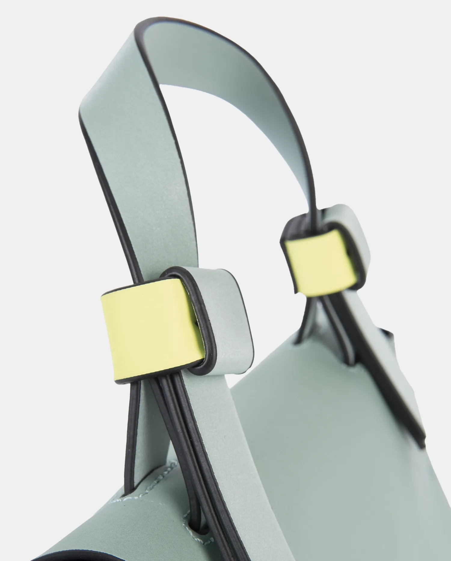 251271-Aqua-detalle Bolso de mano 251271 Pepe Moll