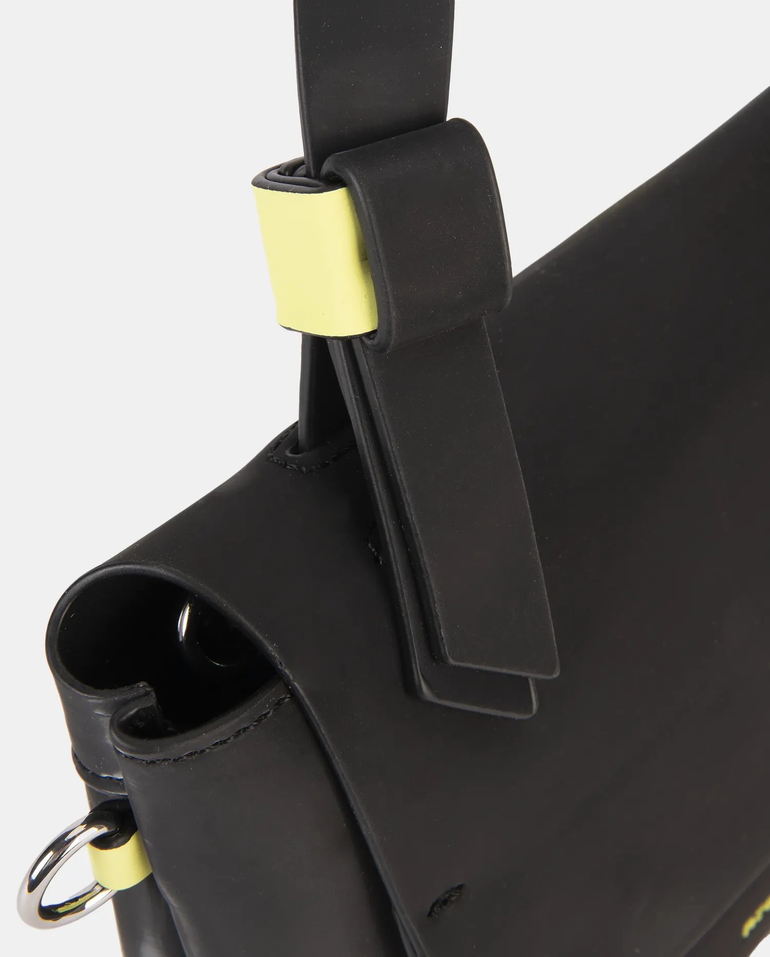 251271-Grafito-detalle Bolso de mano 251271 Pepe Moll