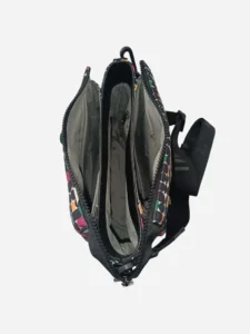 252283-black-interior Bandolera GEMMA