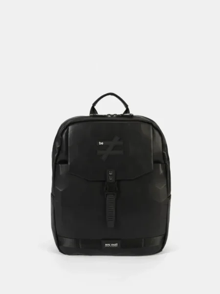 Mochila negra ADAM