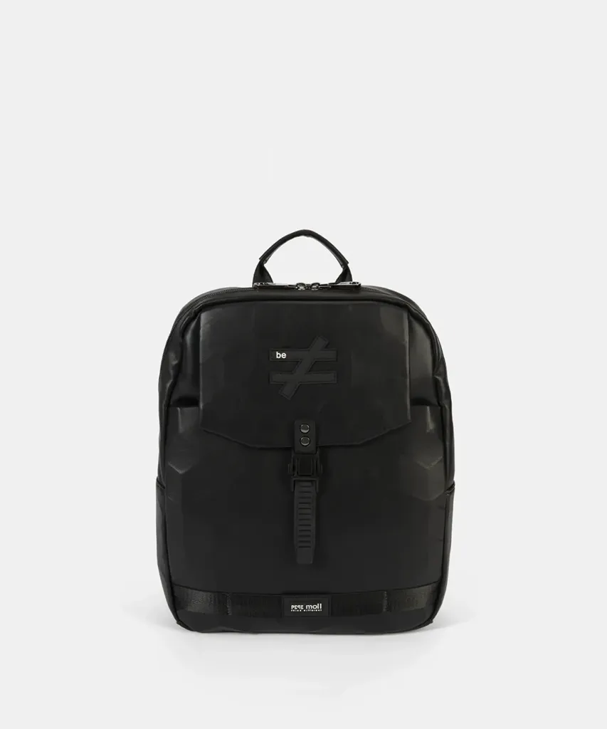 252501-black-front Mochila negra ADAM