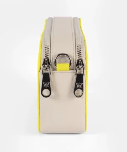 261350-yellow-detalle Bolso bandolera Britney