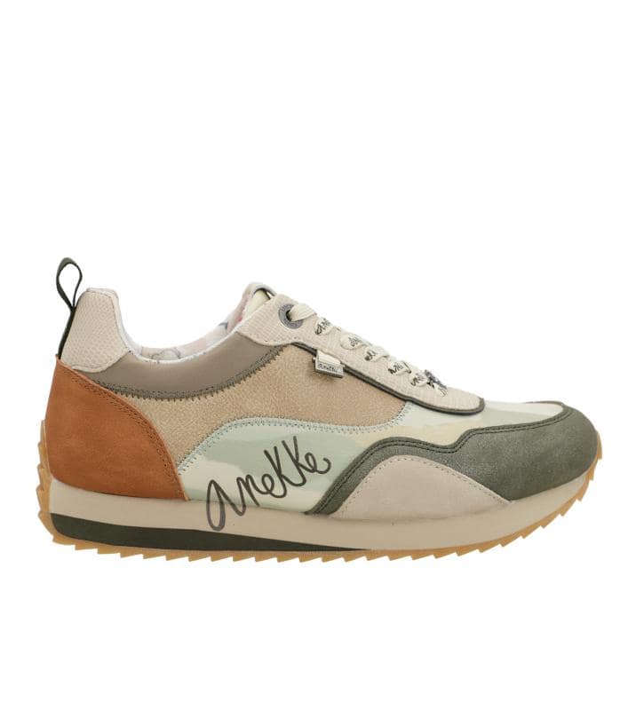 Sneakers Anekke