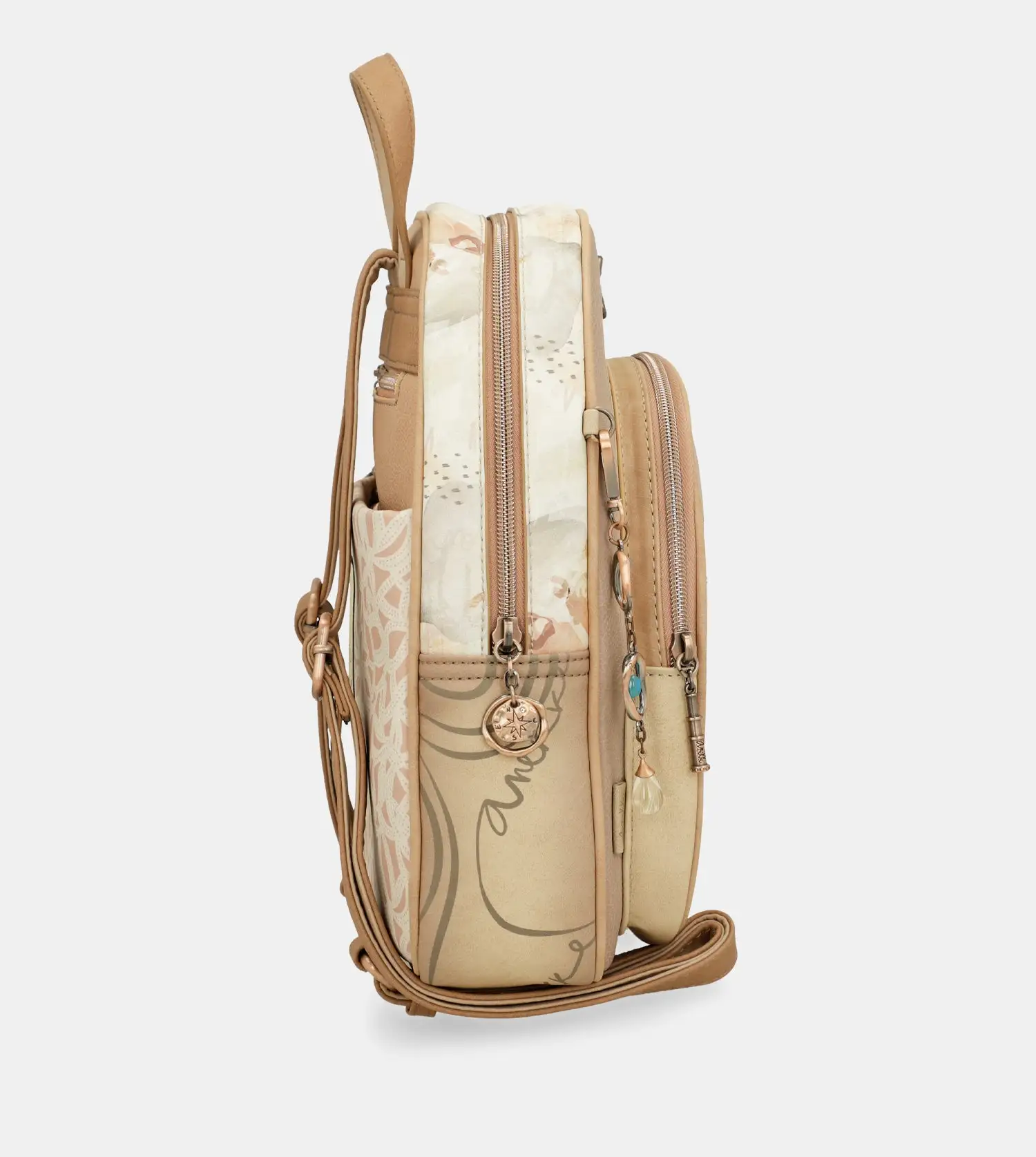 40805-197_4_1500x1675 Mochila Anekke Memories con Bolsillo Frontal