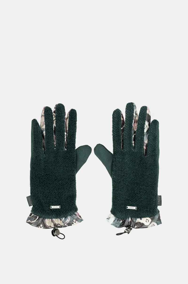 Guantes de tejido verde