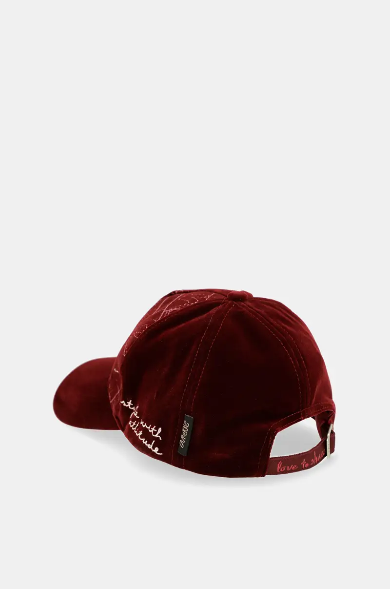 Gorra burdeos Anekke