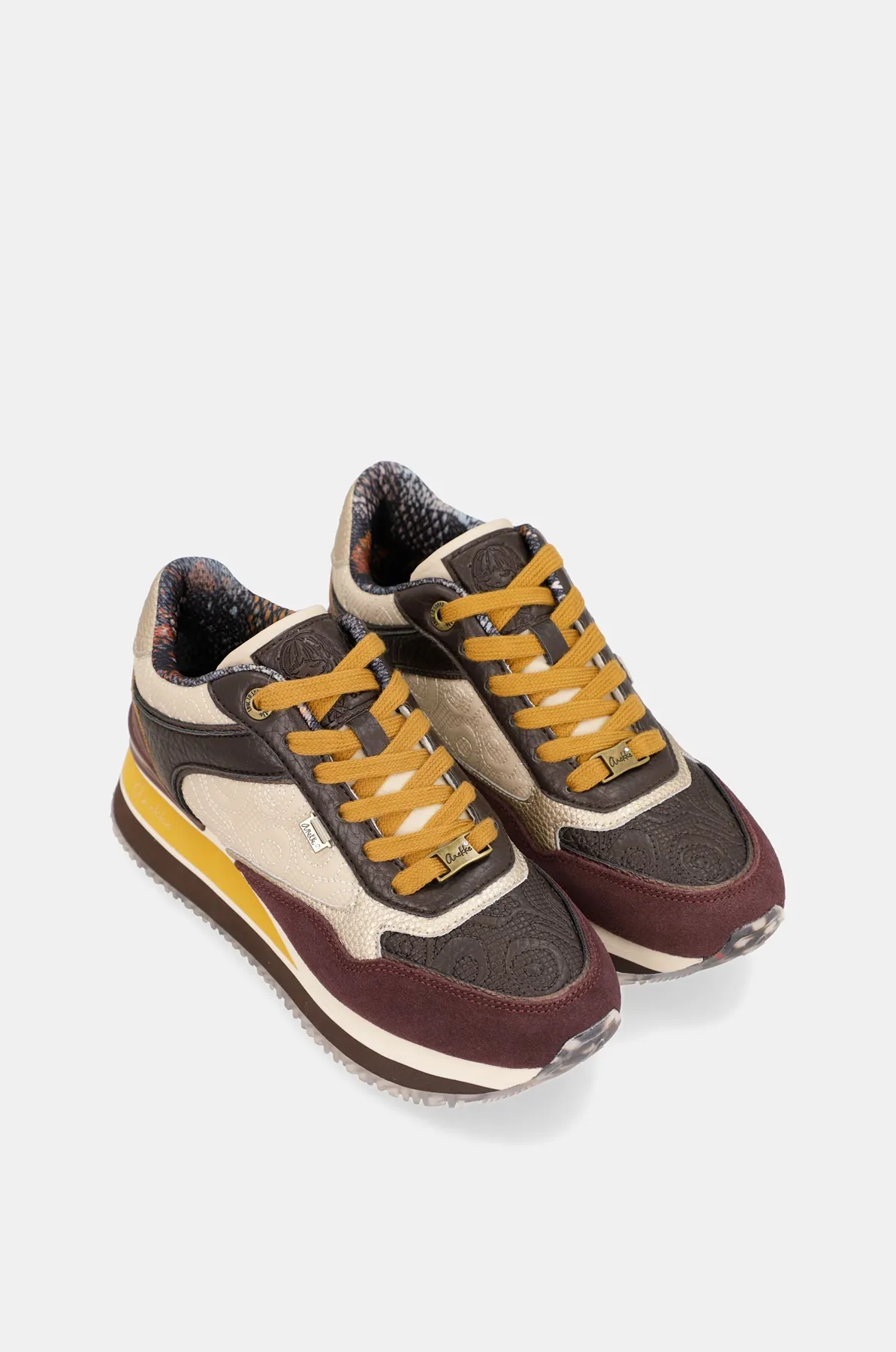 Zapatillas con cuña Anekke London burdeos