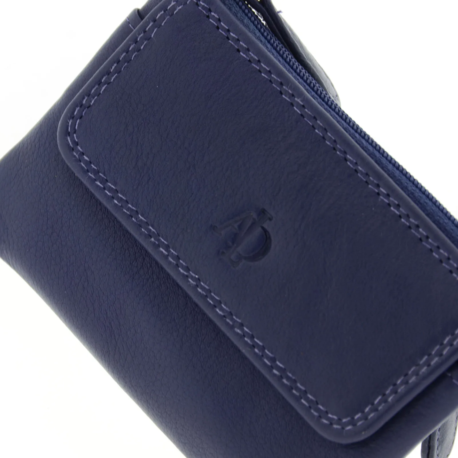 Monedero de piel con solapa