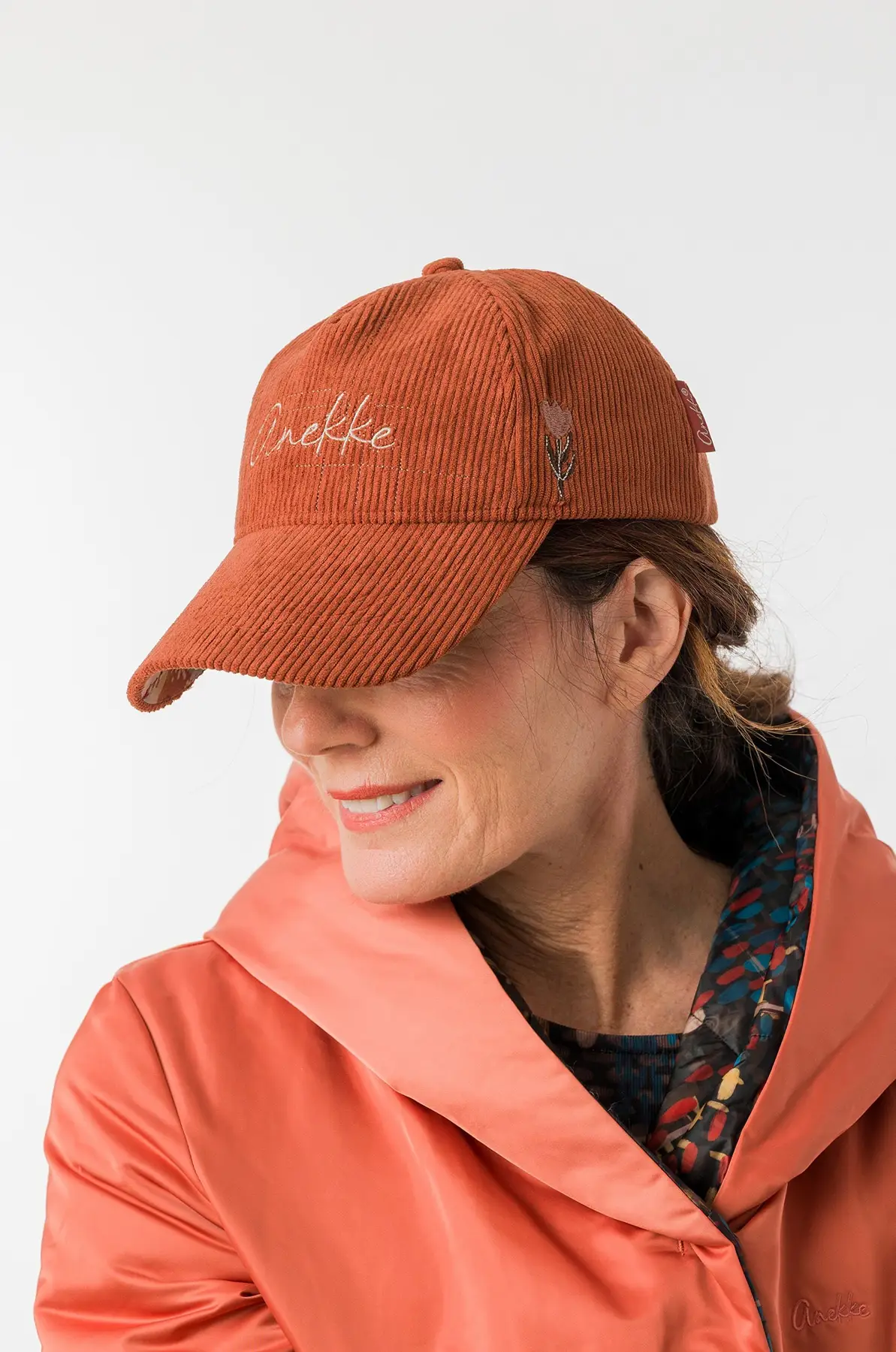 Gorra de pana naranja Anekke