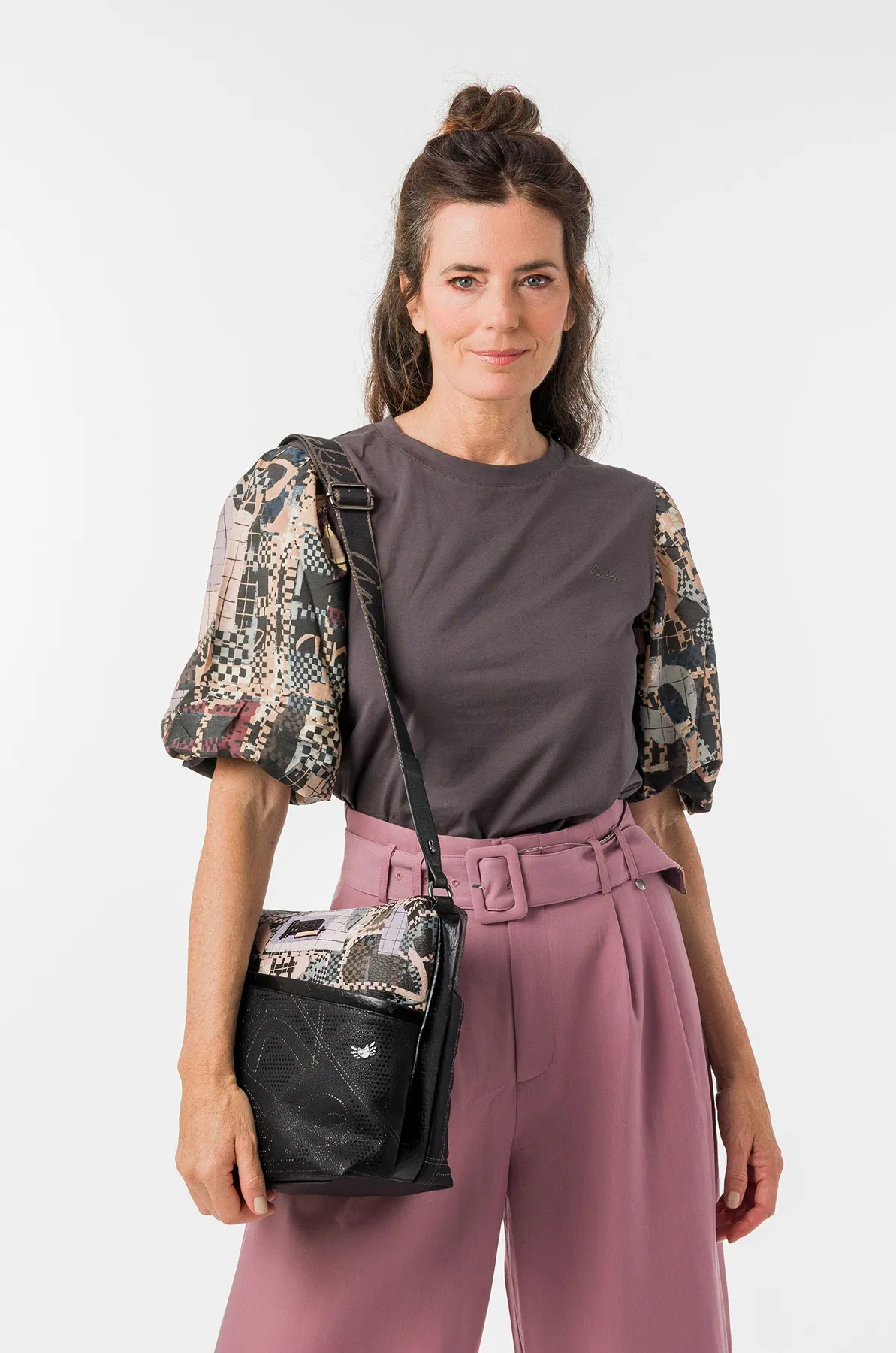 Bolso bandolera grande Anekke Iron