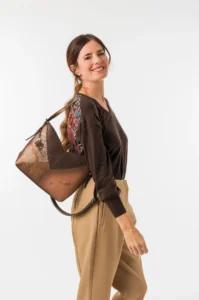 Bolso de hombro mediano Anekke Voyage