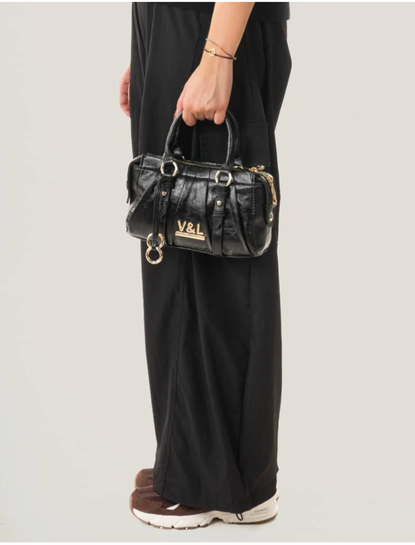 Mini bolso de mano con bandolera Olivo Victorio & Lucchino - Imagen 2