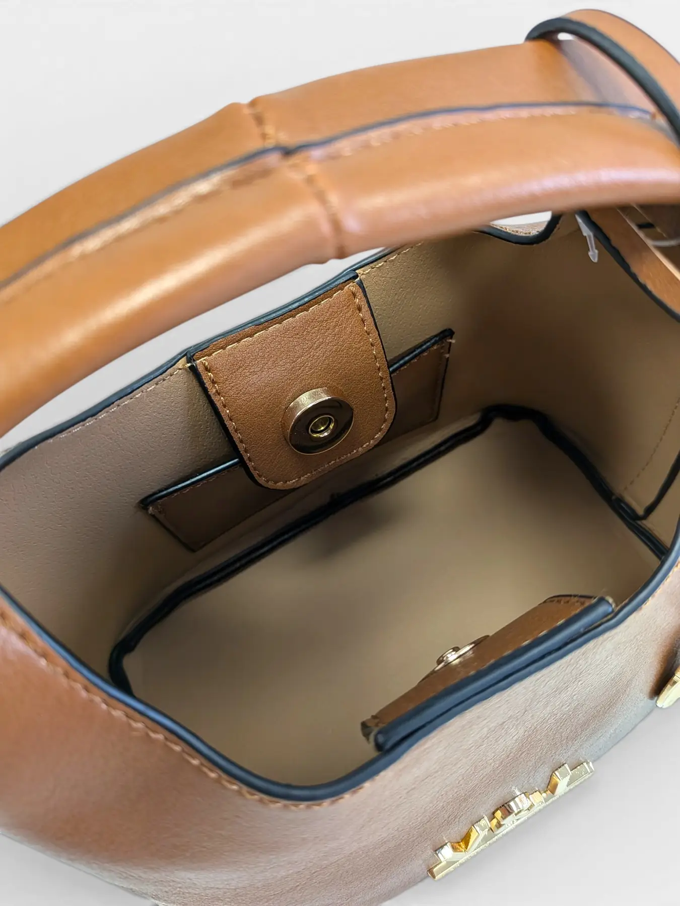 Bolso de mano pequeño con cadena Victorio & Lucchino Ona
