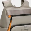 mochila antirrobo guadalquivir 20483 ceniza binnari d scaled 1