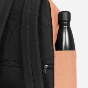 mochila-eastpak-day-pak-r-silk-peach-detalle-gaudir Mochila Eastpak Day Pak’r Silk Peach – 14” – 24 L