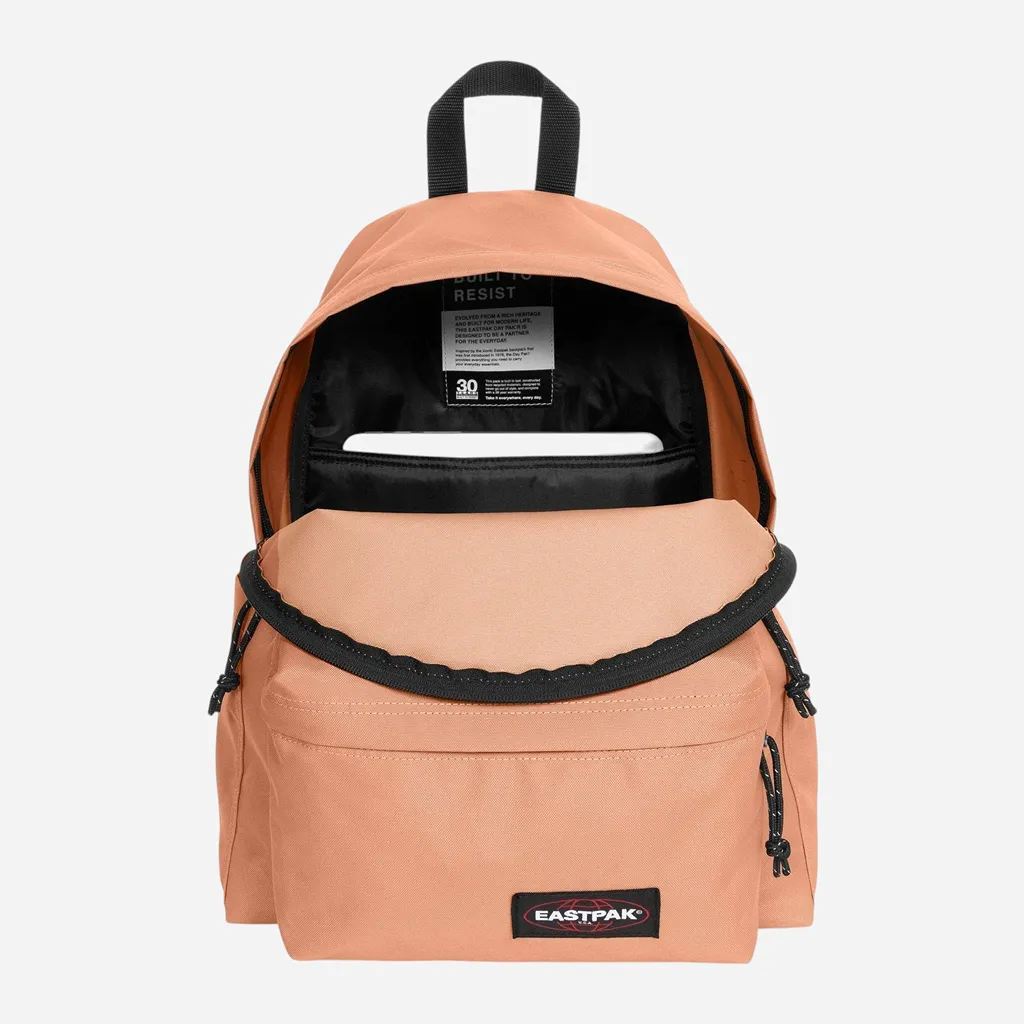mochila-eastpak-day-pak-r-silk-peach-interior-gaudir Mochila Eastpak Day Pak’r Silk Peach – 14” – 24 L