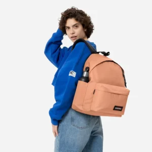 mochila-eastpak-day-pak-r-silk-peach-modelo-mujer-gaudir Mochila Eastpak Day Pak’r Silk Peach – 14” – 24 L
