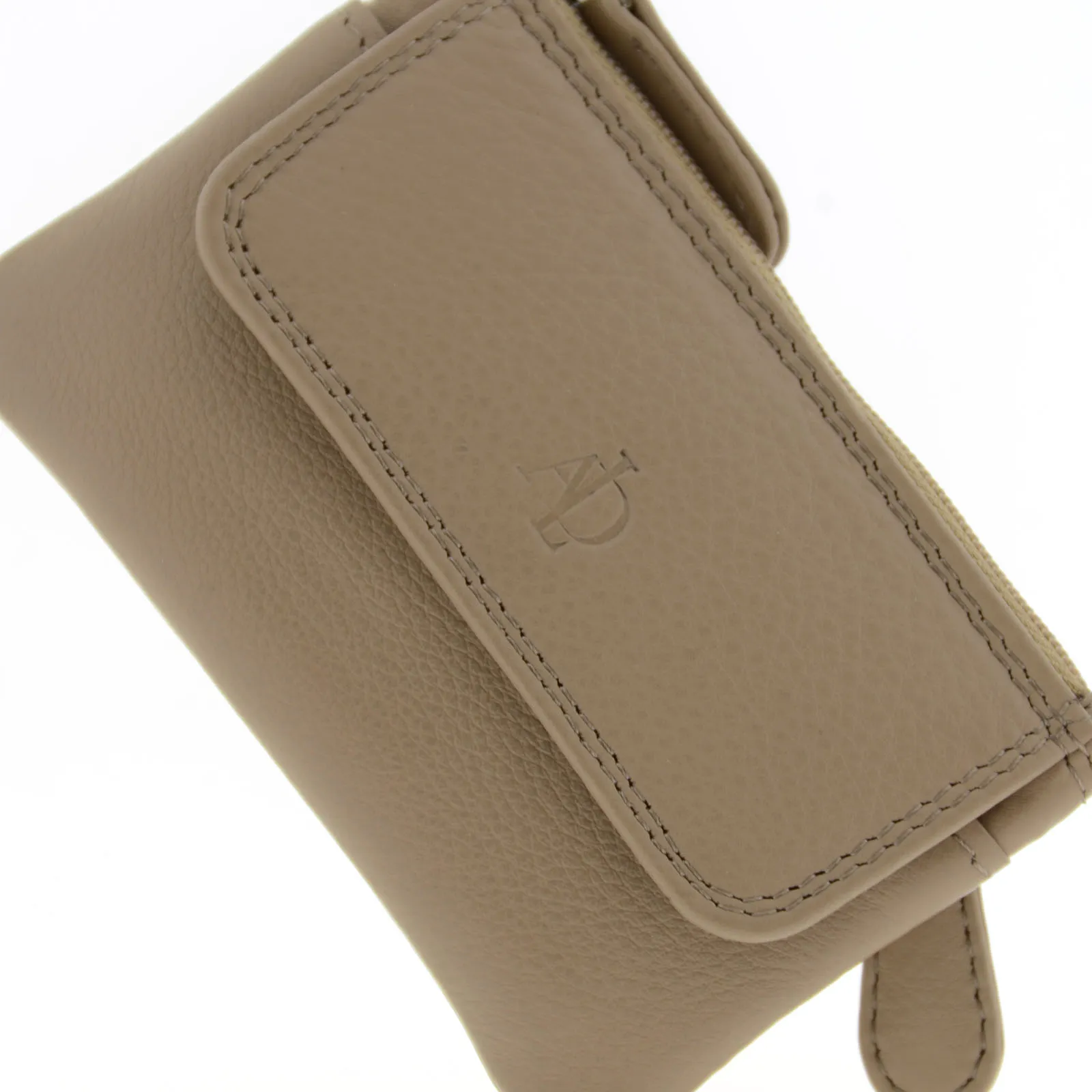 Monedero de piel con solapa