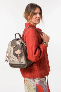 Mochila Anekke Tulip triple compartimento con broche